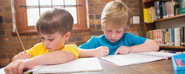 广西在建最大跨径斜拉桥平南特大桥主桥合龙